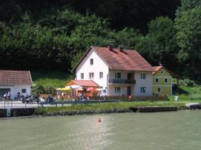 Idylle am Donauufer, Haibach Ob Der Donau, Österreich